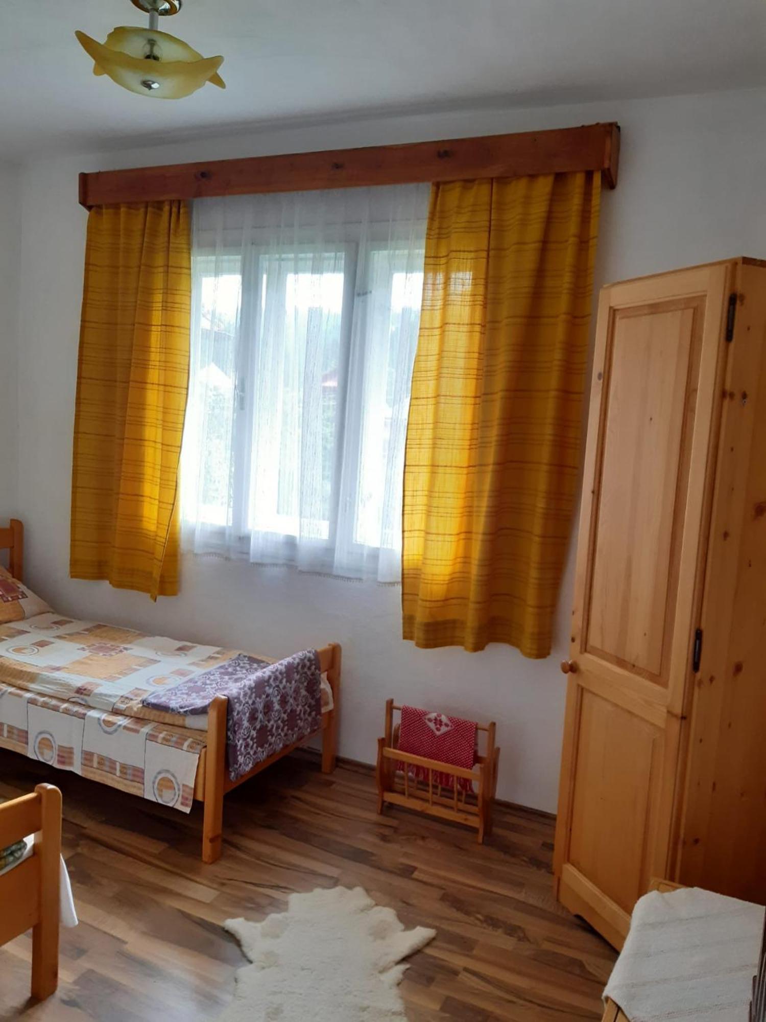 Casa De Vacanta Joldes Hotel กีร์ดาเดซุส ภายนอก รูปภาพ